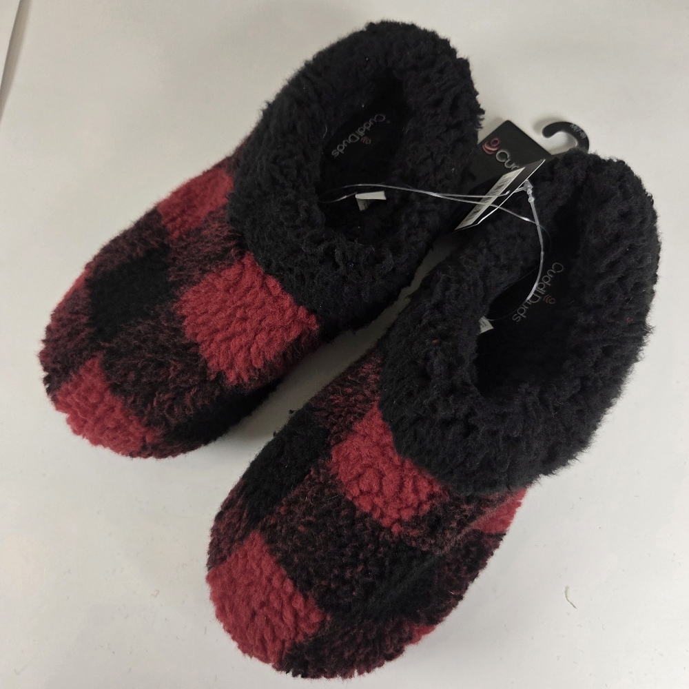 Cuddl Duds Red and Black Plaid Slippers Size 7-8